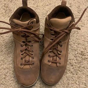 Patagonia size 9 hiking boots